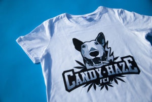 Koszulka z nadrukiem logo hodowli psów